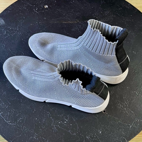 Silver Sparkle Sock Slip On Sneakers. Size 9 shoes. BP brand. Super comfortable - Picture 9 of 17